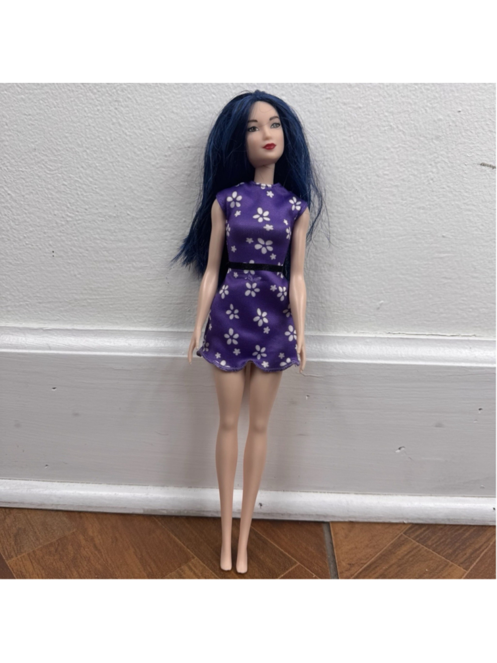 Mattel 2015 Fashionistas Lea Asian Barbie Blue Hair